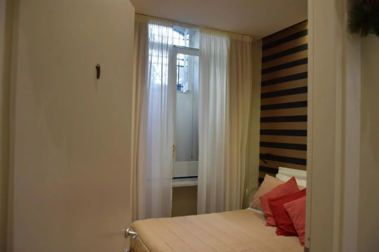 Kbirr Charming House Bed and Breakfast Napels 5*,  Italië