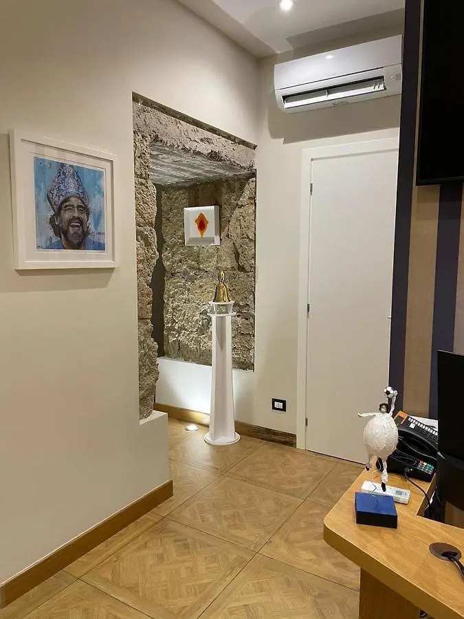 Kbirr Charming House Bed & Breakfast Naples Italy